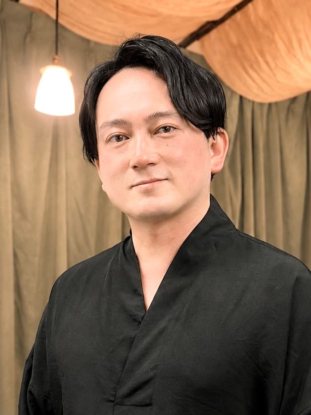 入山祐輔